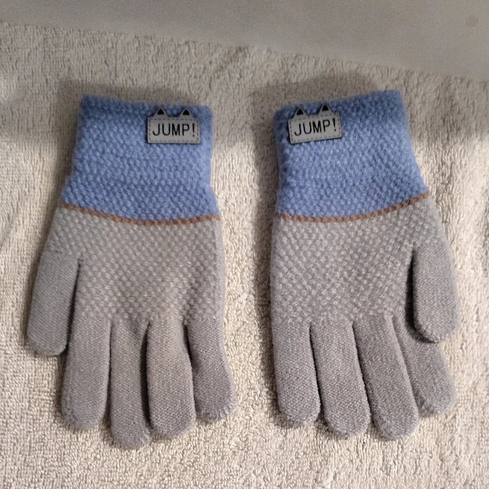 Kid's Blue and Gray Knit Gloves 3 Sets Size 6-10 Youth Boys Or Girls